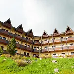 Des Alpes アパートホテル 3*