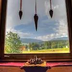 アパートホテル Des Alpes